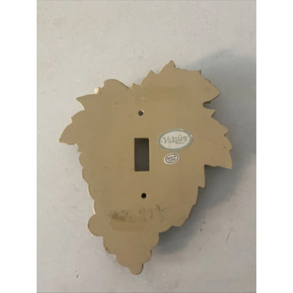 Vicki Lane Grapes Switchplate Outlet Cover 3D Sculpted Vintage on off